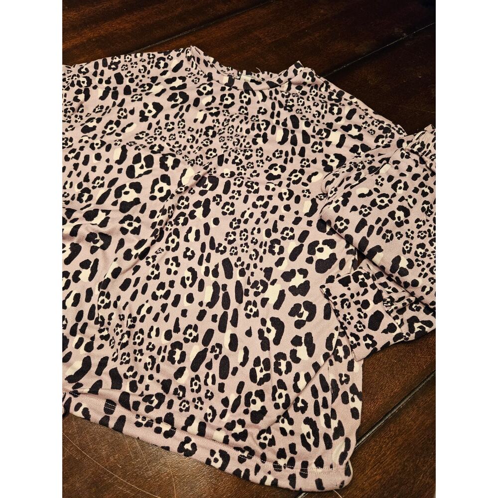 Como Sleep animal print pajamas sz L
